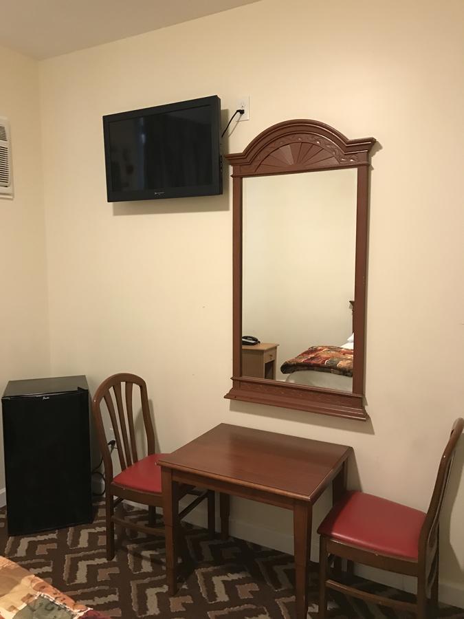 Waterbury Big Apple Motel المظهر الخارجي الصورة