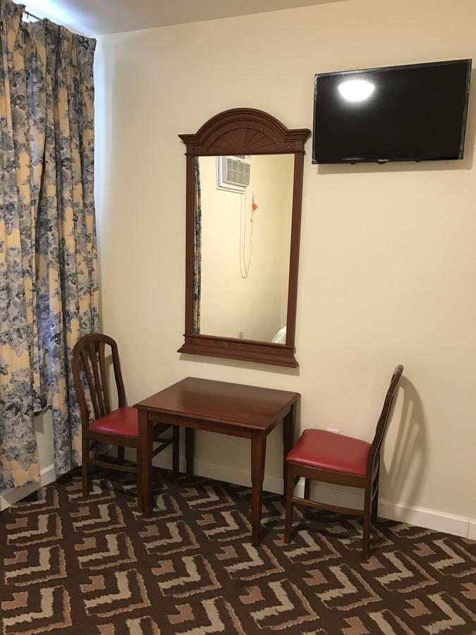 Waterbury Big Apple Motel المظهر الخارجي الصورة